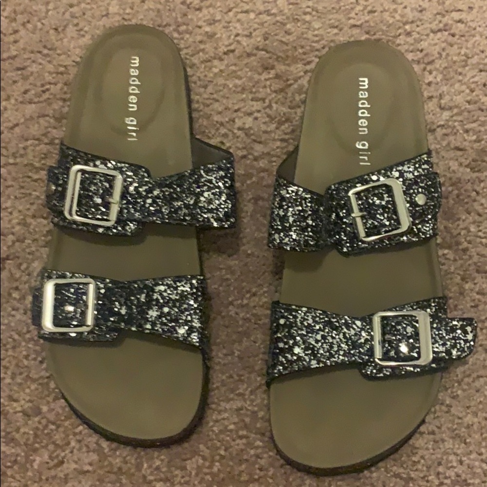 NWOT Madden girl sandals